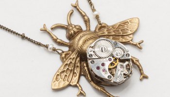 steampunk-necklace-silver-watch-movement-gears-gold-bumble-bee-pearl-steampunk-jewelry-victorian-pendant-statement-necklace-181385670-1